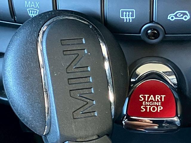 ＭＩＮＩ クーパーＤ　ワンオーナー　ＡｐｐｌｅＣａｒＰｌａｙ　バックカメラ　リアコーナーセンサー　アダプティブクルーズコントロール　ＥＴＣ　ドライビングモード　衝突軽減　ドライビングモード　コンフォートアクセス（53枚目）