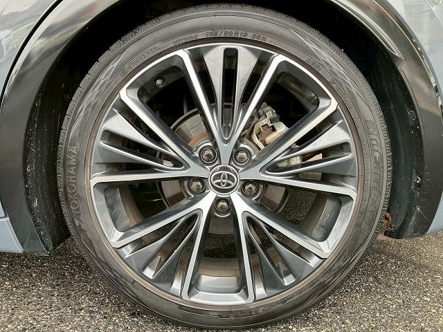 プリウス Ｚ　ＡｐｐｌｅＣａｒＰｌａｙ　全周囲カメラ　コーナーセンサー　レーダークルーズ　電動シート　シートエアコン　電動トランクゲート　ＥＴＣ　トヨタセーフティセンス　ＬＥＤヘッドライト　純正１９インチアルミ（26枚目）