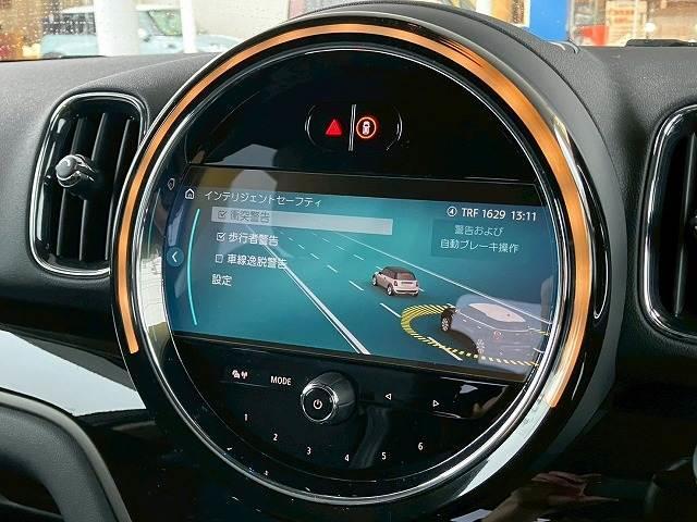 ＭＩＮＩ クーパーＤ　クロスオーバー　ワンオーナー　シートヒーター　クルーズコントロール　ドライビングモード　インテリジェントセーフティー　ＡｐｐｌｅＣａｒＰｌａｙ　バックカメラ　ミラーＥＴＣ　コンフォートアクセス　電動リアゲート（5枚目）