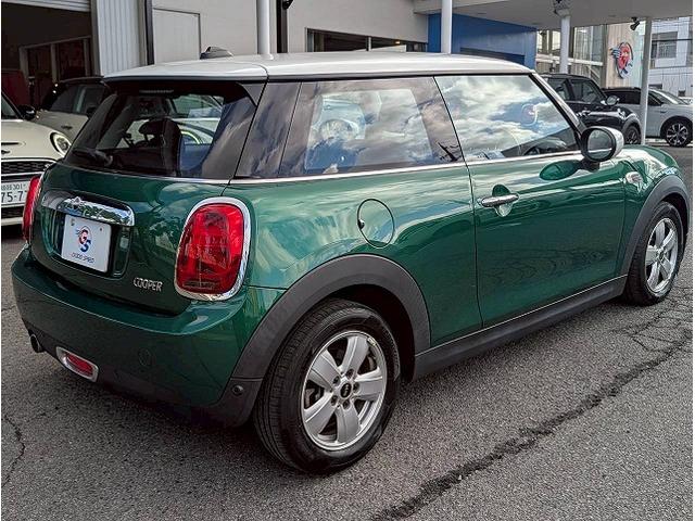 MINI 3ドア COOPER ペッパーパッケージ 純正ナビ バックカメラ マルチファンクションステアリング オートライト 前後コーナーセンサー アイドリングストップ 横滑り防止装置 衝突軽減 ETC コンフォートアクセス 純正15インチアルミ(68枚目)