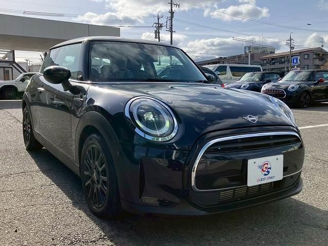 ＭＩＮＩ □３ドア　ＣＯＯＰＥＲ　シートヒーター　ミラーＥＴＣ　Ｃａｒｐｌａｙ　バックカメラ　インテリジェントセーフティー　クルーズコントロール　ヘッドアップディスプレイ　ドライビングモード　コンフォートアクセス　前後コーナーセンサー（11枚目）