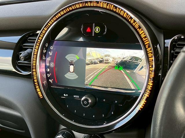 ＭＩＮＩ □３ドア　ＣＯＯＰＥＲ　シートヒーター　ミラーＥＴＣ　Ｃａｒｐｌａｙ　バックカメラ　インテリジェントセーフティー　クルーズコントロール　ヘッドアップディスプレイ　ドライビングモード　コンフォートアクセス　前後コーナーセンサー（48枚目）