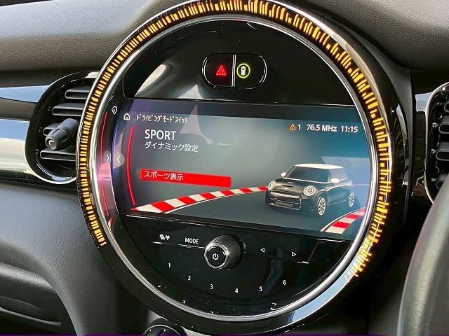 ＭＩＮＩ □３ドア　ＣＯＯＰＥＲ　シートヒーター　ミラーＥＴＣ　Ｃａｒｐｌａｙ　バックカメラ　インテリジェントセーフティー　クルーズコントロール　ヘッドアップディスプレイ　ドライビングモード　コンフォートアクセス　前後コーナーセンサー（49枚目）