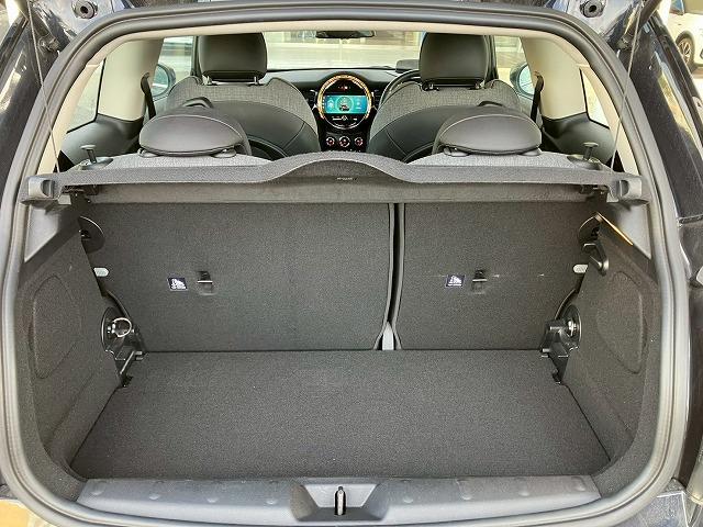 ＭＩＮＩ □３ドア　ＣＯＯＰＥＲ　シートヒーター　ミラーＥＴＣ　Ｃａｒｐｌａｙ　バックカメラ　インテリジェントセーフティー　クルーズコントロール　ヘッドアップディスプレイ　ドライビングモード　コンフォートアクセス　前後コーナーセンサー（65枚目）