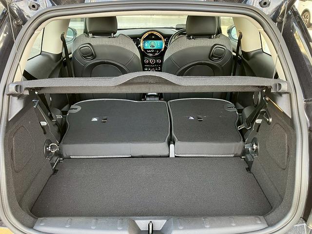 ＭＩＮＩ □３ドア　ＣＯＯＰＥＲ　シートヒーター　ミラーＥＴＣ　Ｃａｒｐｌａｙ　バックカメラ　インテリジェントセーフティー　クルーズコントロール　ヘッドアップディスプレイ　ドライビングモード　コンフォートアクセス　前後コーナーセンサー（66枚目）