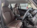 5ドア COOPER SD 60イヤーズエディション 本革シート シートヒータ 純正ナビ バックカメラ アダクティブクルーズコントロール インテリジェントセーフティー コンフォートアクセス ミラーETC コーナーセンサー LEDヘッドライト(17枚目)