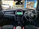 MINI 3ドア JOHN COOPER WORKS シートヒーター パドルシフト アダクティブクルーズコントロール 純正ナビ バックカメラ ヘッドアップディスプレイ インテリジェントセーフティー コンフォートアクセス ミラーETC ドライビングモード 中古車画像_3