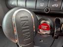 5ドア COOPER S 60イヤーズエディション シートヒーター アダクティブクルーズコントロール 革シート コンフォートアクセス インテリジェントセーフティー レインセンサー オートライト ドライビングモード コーナーセンサー(56枚目)
