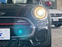 2ドア JOHN COOPER WORKS シートヒーター アダクティブクルーズコントロール パドルシフト インテリジェントセーフティー ドライビングモード ヘッドアップディスプレイ ミラーETC レインセンサー オートライト(69枚目)