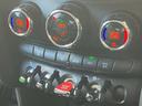 3ドア COOPER D RHD シートヒーター/コンフォートアクセス/純正ナビ/バックカメラ/衝突軽減ブレーキ/オートライト/オートエアコン/MTモード/アイドリングストップ/LEDヘッドライト/ETC(32枚目)