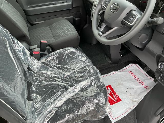 アトレー ＲＳ　届出済未使用車　８インチケンウッド新品ナビ　ＣＤ・ＤＶＤ再生可能　フルセグ　バックカメラ　両側電動スライド　リヤガラスダークスモーク施工済（５％）メーカー保証継承付　ＬＥＤヘッドライト（13枚目）