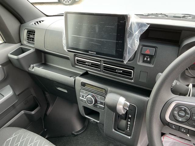 アトレー ＲＳ　届出済未使用車　８インチケンウッド新品ナビ　ＣＤ・ＤＶＤ再生可能　フルセグ　バックカメラ　両側電動スライド　リヤガラスダークスモーク施工済（５％）メーカー保証継承付　ＬＥＤヘッドライト（14枚目）