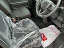 ＲＳ　届出済未使用車　８インチケンウッド新品ナビ　ＣＤ・ＤＶＤ再生可能　フルセグ　バックカメラ　両側電動スライド　リヤガラスダークスモーク施工済（５％）メーカー保証継承付　ＬＥＤヘッドライト（13枚目）