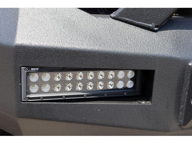 フォード Ｆ－２５０ スーパーデューティ　８インチリフトアップ　下廻り＆フェンダーラプター塗装　マグナフローマフラー　ＡＭＰ電動サイドステップ　ＸＤ２０インチアルミ＆マッドタイヤ　内装張替済み　パナ９インチナビ　Ｆ＋Ｓ＋Ｒカメラ（24枚目）
