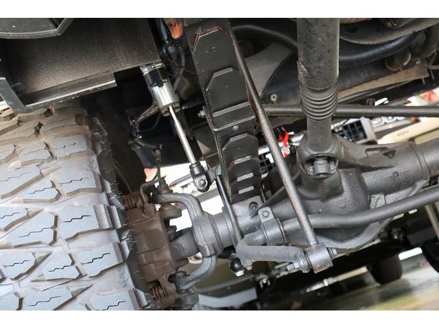 フォード Ｆ－２５０ スーパーデューティ　８インチリフトアップ　下廻り＆フェンダーラプター塗装　マグナフローマフラー　ＡＭＰ電動サイドステップ　ＸＤ２０インチアルミ＆マッドタイヤ　内装張替済み　パナ９インチナビ　Ｆ＋Ｓ＋Ｒカメラ（60枚目）