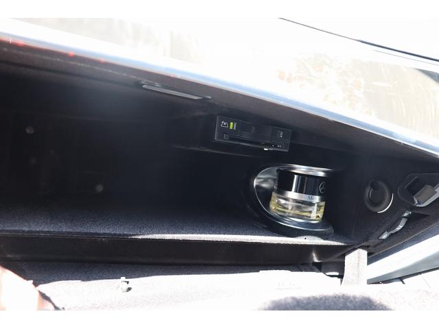 Ｓクラス Ｓ５５０ロング　ＡＭＧスポーツＰＫＧ　下取車　社外２２インチアルミ　リアマフラー　ロアリング　ＴＶキャンセラー　ブルメスターサウンド　取説記録簿完備（40枚目）