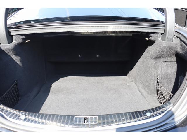 Ｓクラス Ｓ５５０ロング　ＡＭＧスポーツＰＫＧ　下取車　社外２２インチアルミ　リアマフラー　ロアリング　ＴＶキャンセラー　ブルメスターサウンド　取説記録簿完備（49枚目）