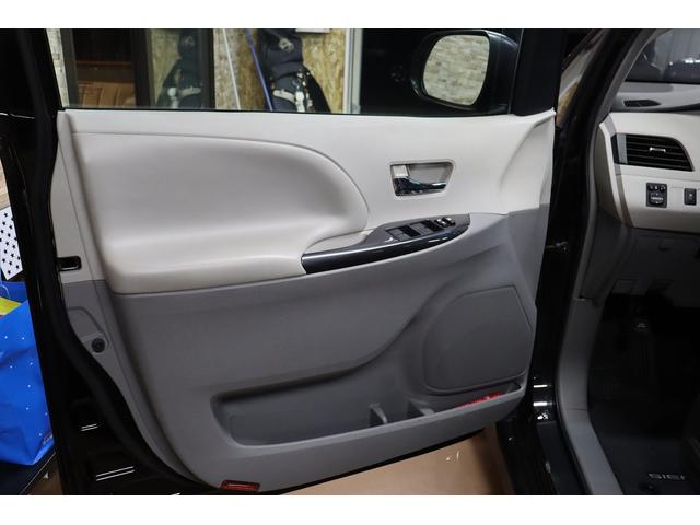 シエナ SE 新車並行 実走行 VOSSEN20インチアルミ アルパインBIGXナビ&ブルートゥース&地デジ&バックカメラ 取説あり(32枚目)