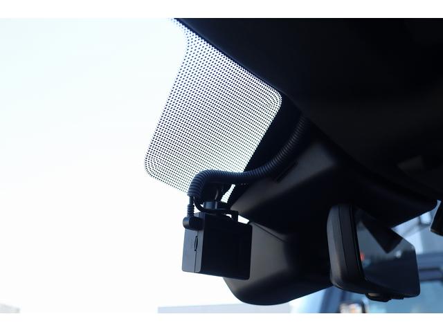 レンジローバーイヴォーク Ｒ－ダイナミック　ＳＥ　１２インチモニター　ブラックレザー　純正ホイール＆スタッドレスあり　ユーチューブ視聴可能加工済み　前後ドラレコ　レーダー探知機（51枚目）