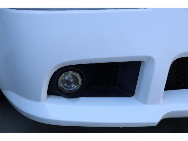 ダッジ・マグナム ＳＥ　ＳＲＴルックバンパー　ジオバンナ２２インチＡＷ　マグナフローマフラー　電子キー　パナソニック地デジナビ＆バックカメラ　天井ブラック張替済み　ＬＥＤテール　内装張替済み　管理顧客下取り車（25枚目）