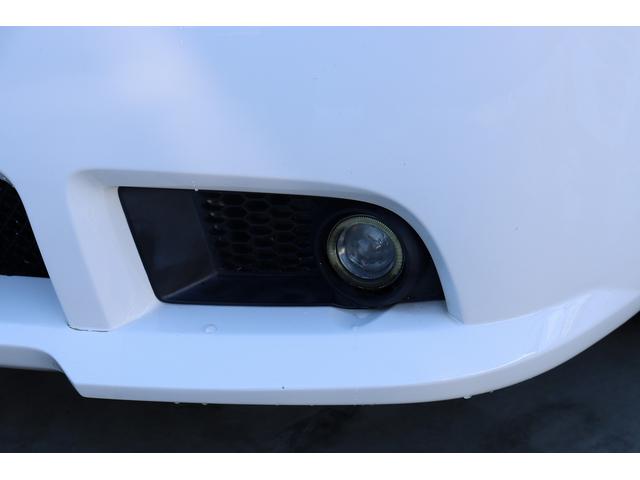 ダッジ・マグナム ＳＥ　ＳＲＴルックバンパー　ジオバンナ２２インチＡＷ　マグナフローマフラー　電子キー　パナソニック地デジナビ＆バックカメラ　天井ブラック張替済み　ＬＥＤテール　内装張替済み　管理顧客下取り車（26枚目）