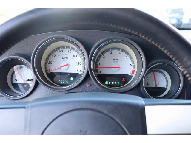 ダッジ・マグナム ＳＥ　ＳＲＴルックバンパー　ジオバンナ２２インチＡＷ　マグナフローマフラー　電子キー　パナソニック地デジナビ＆バックカメラ　天井ブラック張替済み　ＬＥＤテール　内装張替済み　管理顧客下取り車（42枚目）