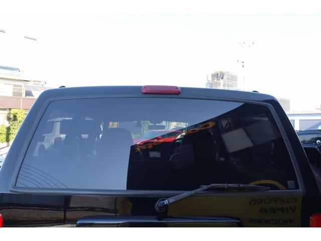 ジープ・チェロキー リミテッド　リフトアップ　１８インチＡＷ＆Ｍ／Ｔタイヤ　社外オーバーフェンダー　赤／白テール　パナソニック２ＤＩＮナビ＆バックカメラ　前後ドラレコ　ＥＴＣ　バイパーキーレス　エンジンルームＰＣＭリビルト済　下取（31枚目）