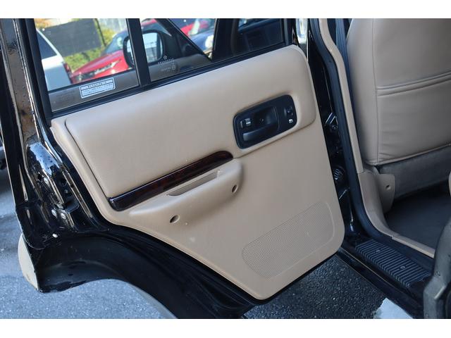 ジープ・チェロキー リミテッド　リフトアップ　１８インチＡＷ＆Ｍ／Ｔタイヤ　社外オーバーフェンダー　赤／白テール　パナソニック２ＤＩＮナビ＆バックカメラ　前後ドラレコ　ＥＴＣ　バイパーキーレス　エンジンルームＰＣＭリビルト済　下取（39枚目）