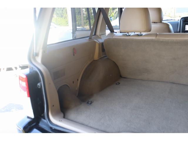 ジープ・チェロキー リミテッド　リフトアップ　１８インチＡＷ＆Ｍ／Ｔタイヤ　社外オーバーフェンダー　赤／白テール　パナソニック２ＤＩＮナビ＆バックカメラ　前後ドラレコ　ＥＴＣ　バイパーキーレス　エンジンルームＰＣＭリビルト済　下取（44枚目）