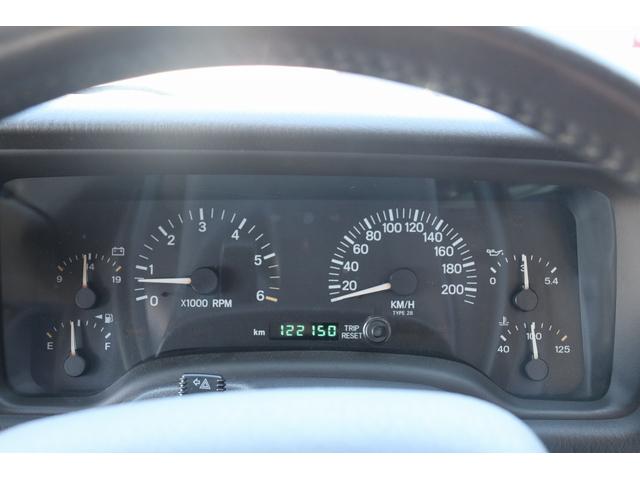 ジープ・チェロキー リミテッド　リフトアップ　１８インチＡＷ＆Ｍ／Ｔタイヤ　社外オーバーフェンダー　赤／白テール　パナソニック２ＤＩＮナビ＆バックカメラ　前後ドラレコ　ＥＴＣ　バイパーキーレス　エンジンルームＰＣＭリビルト済　下取（48枚目）