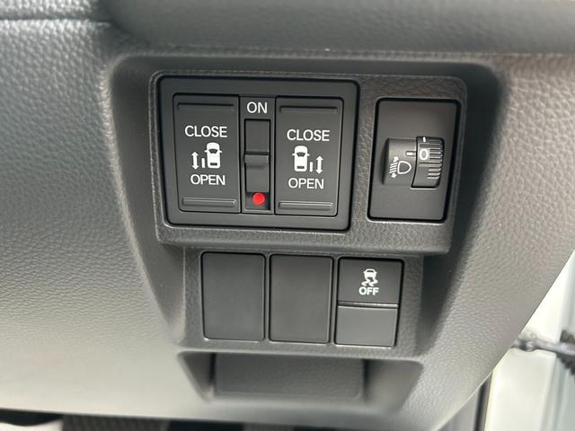 ｅ：ＨＥＶエアー　登録済未使用車　両側電動スライドドア　ＬＥＤヘッドランプ　アダプティブクルーズコントロール　３列シート　フルフラット　クリアランスソナー　オートライト　ボタン式シフト(30枚目)