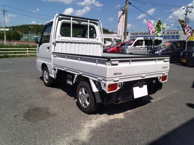 サンバートラック ＴＢ　４ＷＤ　ＭＴ　アルミホイール　エアコン　運転席エアバッグ（15枚目）