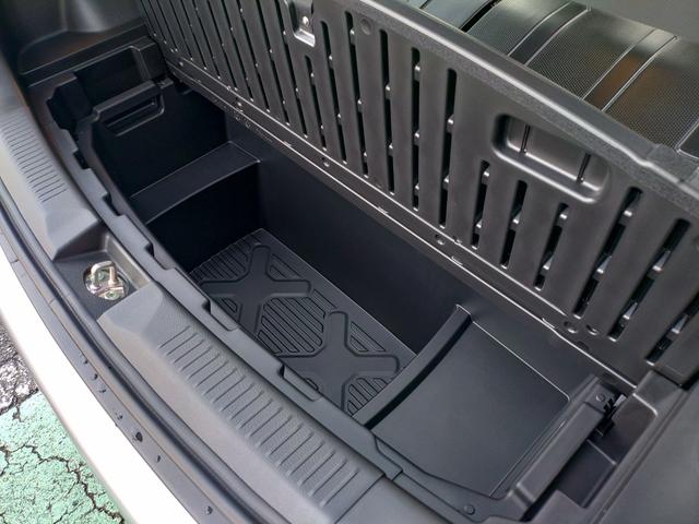 クロスビー ハイブリッドＭＺ　ブラウンアクセントＰＫＧ　全方位モニター用カメラＰＫＧ　試乗車アップ　新車保障継承　ＬＥＤヘッド＆フォグランプ　車線維持支援機能　全車速追従アダプティブクルーズコントロール　１６インチアルミホイール（26枚目）