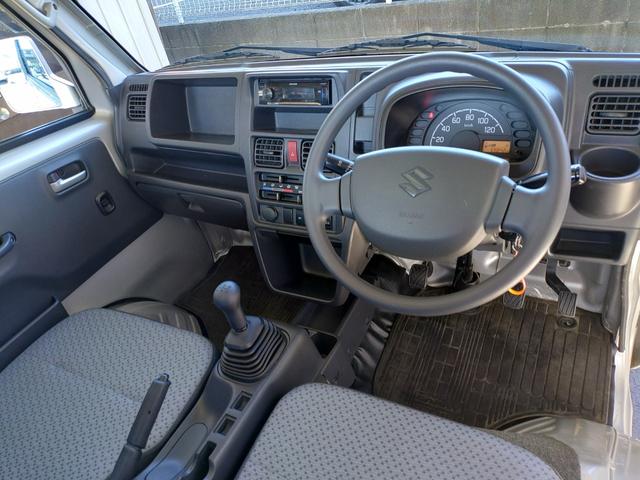 キャリイトラック ＫＣスペシャル　ワンオーナー　禁煙車　修復歴無　パートタイム４ＷＤ　５ＭＴ　パワーウインドー　キーレスエントリー　ＣＤ　ラジオ　ＵＳＢ　ＳＤカード　ＡＵＸ　大型アングルポスト　エアコン　パワステ（15枚目）