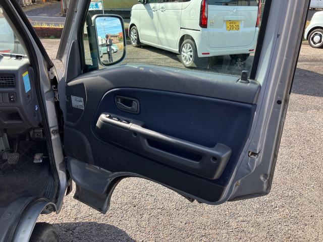 ディアスワゴン ベースグレード 両側スライドドア CDデッキ(22枚目)