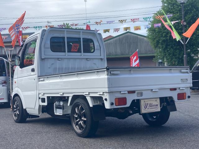 ＫＵ　エアコン　パワステ　地区限定車　走行６１０００ｋｍ　５速マニュアル　２ＷＤ　ローダウン　ワタナベ１４インチアルミ　新品荷台マット　純正ＡＭ／ＦＭラジオ　ヘッドライトレベライザー(14枚目)