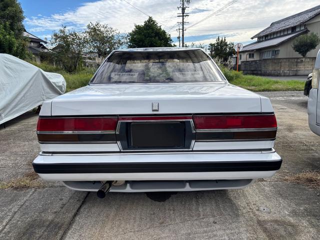 チェイサー アバンテ　ツインカム２４　純正５速ＭＴ　Ｆスポイラー　サイドステップ　スリットスポイラー　Ｒオーバーフェンダー　ロンシャンリアル３Ｐ１４インチ　車高調　トラストタコ足　純正ＯＰルーフバイザー　Ｔベルト交換済み（3枚目）