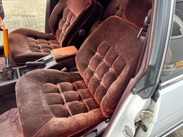 チェイサー アバンテ　ツインカム２４　純正５速ＭＴ　Ｆスポイラー　サイドステップ　スリットスポイラー　Ｒオーバーフェンダー　ロンシャンリアル３Ｐ１４インチ　車高調　トラストタコ足　純正ＯＰルーフバイザー　Ｔベルト交換済み（16枚目）