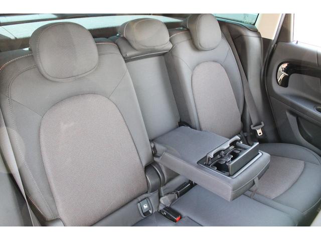 MINI クーパーD クロスオーバー ワンオーナー 禁煙車 純正ナビバックカメラ ハンズフリーパワーバックドア アクティブクルコン ユニオンジャックテール LEDヘッドランプ コンフォートアクセス(31枚目)