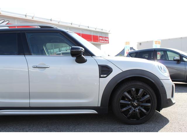 MINI クーパーD クロスオーバー ワンオーナー 禁煙車 純正ナビバックカメラ ハンズフリーパワーバックドア アクティブクルコン ユニオンジャックテール LEDヘッドランプ コンフォートアクセス(38枚目)
