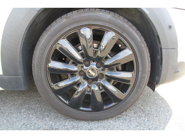 MINI クーパーD クロスオーバー ワンオーナー 禁煙車 純正ナビバックカメラ ハンズフリーパワーバックドア アクティブクルコン ユニオンジャックテール LEDヘッドランプ コンフォートアクセス(40枚目)
