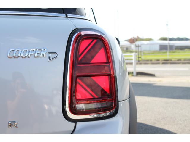 MINI クーパーD クロスオーバー ワンオーナー 禁煙車 純正ナビバックカメラ ハンズフリーパワーバックドア アクティブクルコン ユニオンジャックテール LEDヘッドランプ コンフォートアクセス(50枚目)