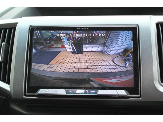 ステップワゴンスパーダ Ｚ　クールスピリット　インターナビ　セレクション　ローダウン　１８インチアルミ　スモークテール　両側パワースライドドア　カロッツェリア８インチナビ　バックカメラ　シートカバー　クルーズコントロール　ＨＩＤヘッドランプ（15枚目）