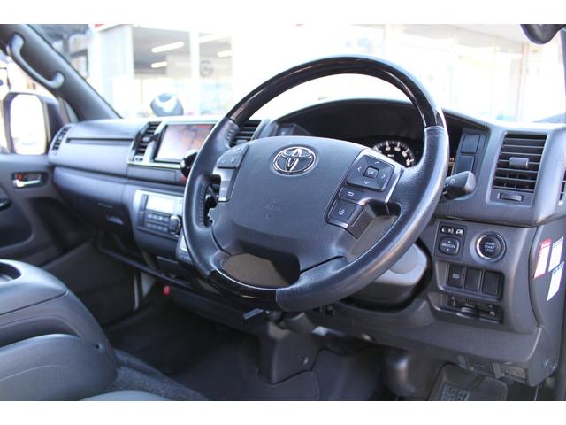 ハイエースバン スーパーＧＬ　ダークプライムＩＩ　ワンオーナー　モデリスタエアロ　社外１６インチアルミ　ホワイトレター　ＬＥＤヘッドランプ　デジタルインナーミラー　純正地デジナビ　バックカメラ（3枚目）