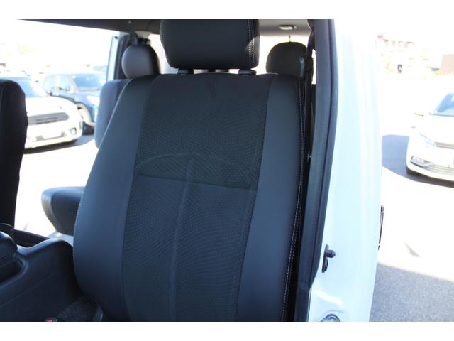 ハイエースバン スーパーＧＬ　ダークプライムＩＩ　ワンオーナー　モデリスタエアロ　社外１６インチアルミ　ホワイトレター　ＬＥＤヘッドランプ　デジタルインナーミラー　純正地デジナビ　バックカメラ（21枚目）