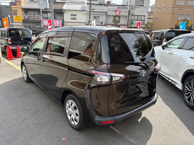 シエンタ ハイブリッドＧ　フルセグナビ　バックカメラ　両側パワースライドドア（5枚目）