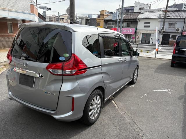 フリードハイブリッド ハイブリッド・Gホンダセンシング 純正ナビ バックカメラ フルセグ 両側パワースライドドア(6枚目)