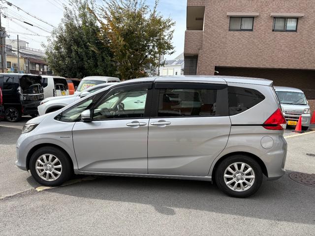 フリードハイブリッド ハイブリッド・Gホンダセンシング 純正ナビ バックカメラ フルセグ 両側パワースライドドア(7枚目)