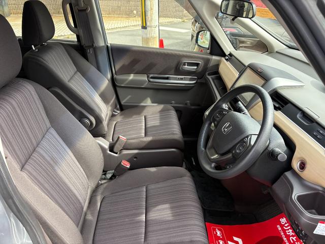 フリードハイブリッド ハイブリッド・Gホンダセンシング 純正ナビ バックカメラ フルセグ 両側パワースライドドア(16枚目)