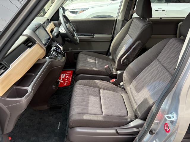 フリードハイブリッド ハイブリッド・Gホンダセンシング 純正ナビ バックカメラ フルセグ 両側パワースライドドア(17枚目)